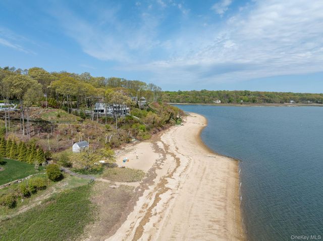 6 Lloyd Haven Drive, Lloyd Harbor, NY 11743