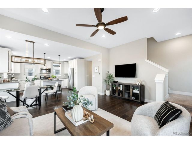 10043 Town Ridge Ln, Lone Tree, CO 80124