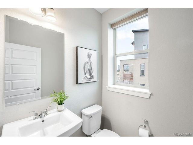 10043 Town Ridge Ln, Lone Tree, CO 80124