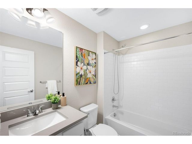 10043 Town Ridge Ln, Lone Tree, CO 80124