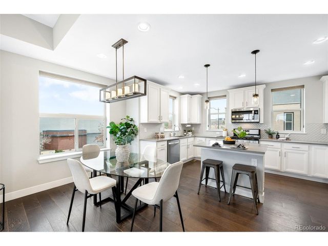 10043 Town Ridge Ln, Lone Tree, CO 80124