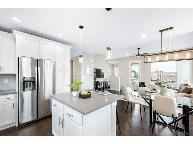 10043 Town Ridge Ln, Lone Tree, CO 80124