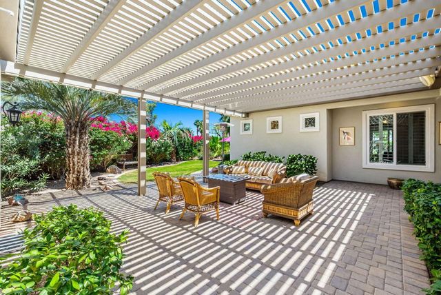 61730 Mesa Court, La Quinta, CA 92253