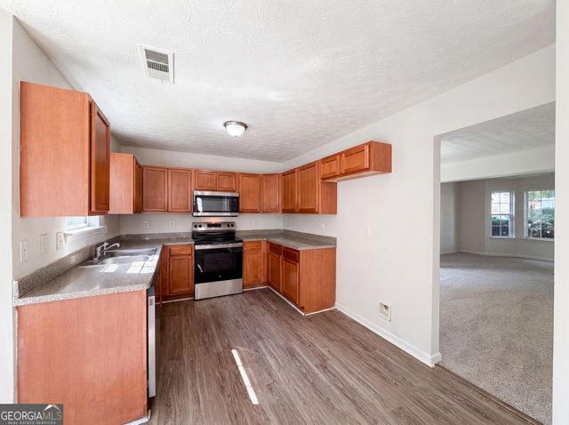 2287 Silver Maple Circle, Ellenwood, GA 30294