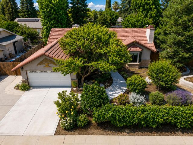 605 W Polson Avenue, Fresno, CA 93612
