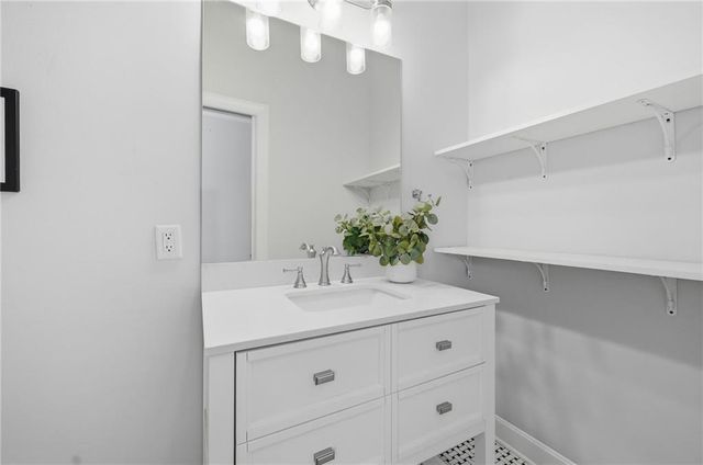 430 N Thompson Street, Kansas City, KS 66101