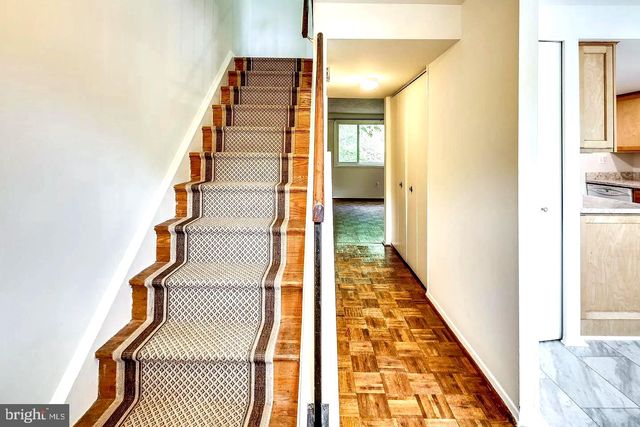 8966 FOOTED RDG, Columbia, MD 21045