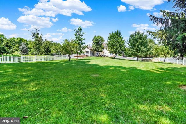 490 S PARK ST, Dallastown, PA 17313
