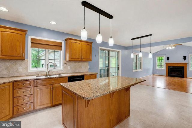 490 S PARK ST, Dallastown, PA 17313