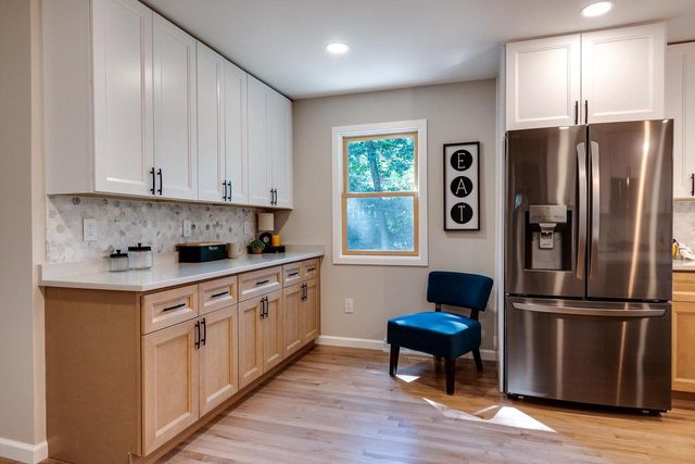 2905 Post Road, Madison, WI 53713