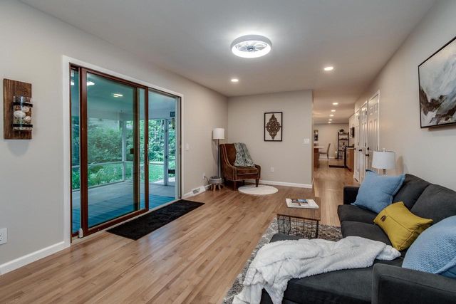 2905 Post Road, Madison, WI 53713