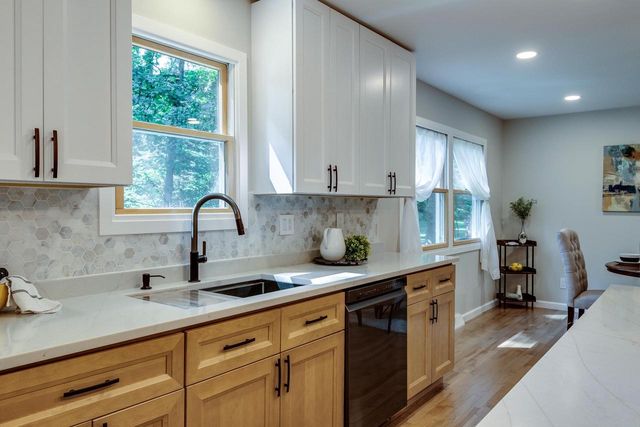 2905 Post Road, Madison, WI 53713