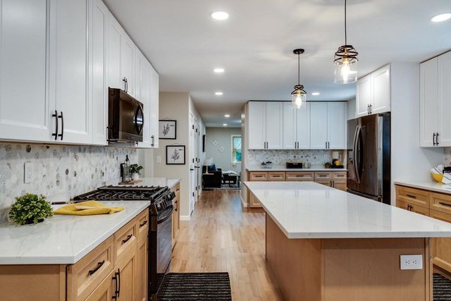 2905 Post Road, Madison, WI 53713