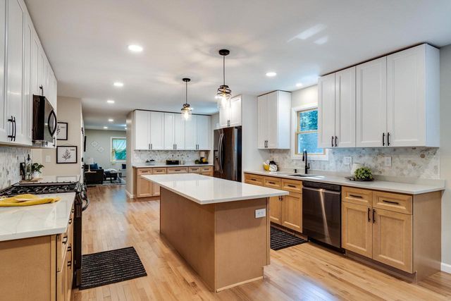 2905 Post Road, Madison, WI 53713