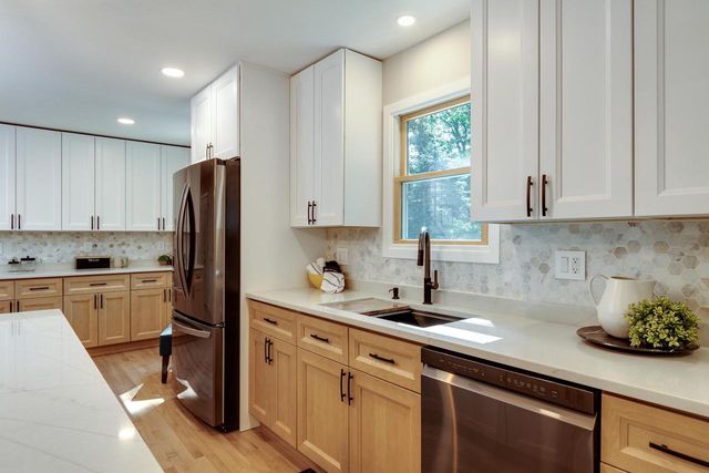 2905 Post Road, Madison, WI 53713