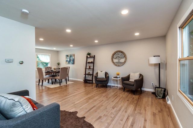 2905 Post Road, Madison, WI 53713