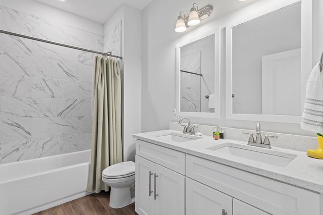 8 Alexander Way, Freeport, FL 32439