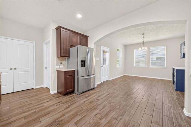 10007 Open Slope Court, Humble, TX 77396