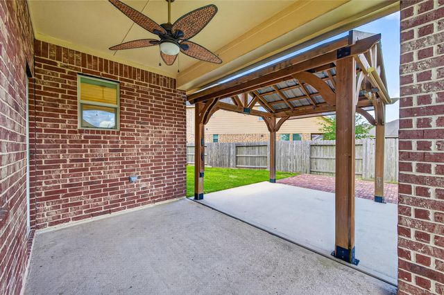 10007 Open Slope Court, Humble, TX 77396
