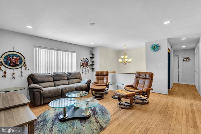 211 MOHAWK TRL, Browns Mills, NJ 08015