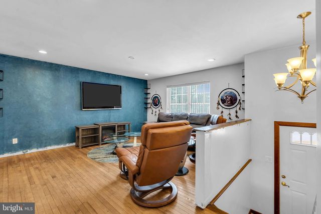 211 MOHAWK TRL, Browns Mills, NJ 08015