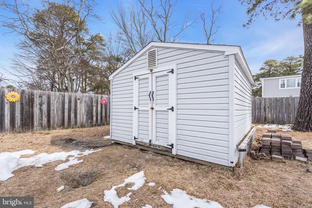 211 MOHAWK TRL, Browns Mills, NJ 08015