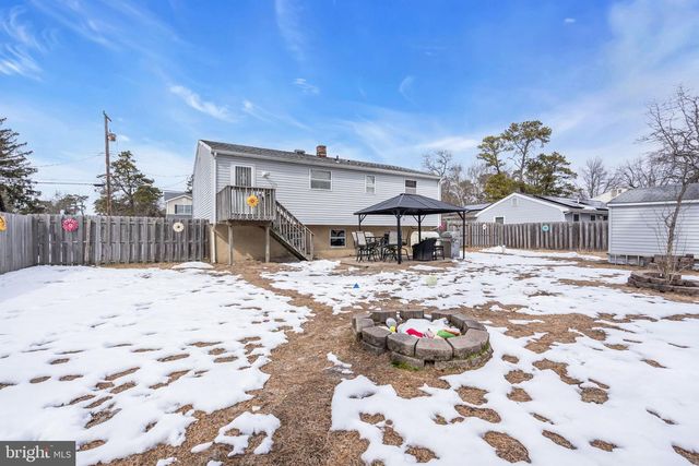 211 MOHAWK TRL, Browns Mills, NJ 08015