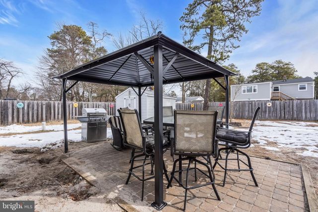 211 MOHAWK TRL, Browns Mills, NJ 08015