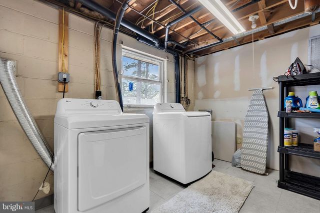 211 MOHAWK TRL, Browns Mills, NJ 08015