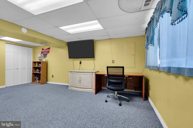 211 MOHAWK TRL, Browns Mills, NJ 08015