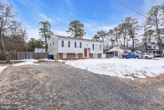 211 MOHAWK TRL, Browns Mills, NJ 08015