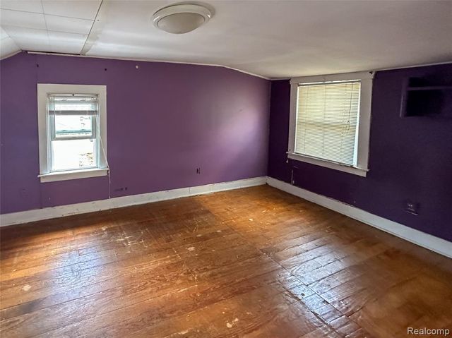 22629 Power Road, Farmington, MI 48336