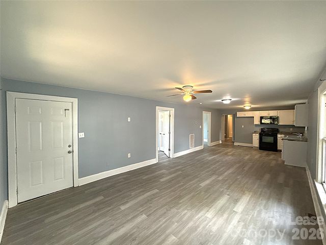 207 Bradford Drive, Charlotte, NC 28208