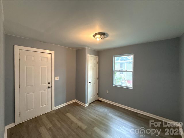 207 Bradford Drive, Charlotte, NC 28208