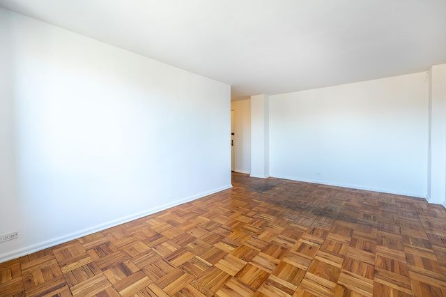 80 Knolls Cres Apt 6M, New York City, NY 10463