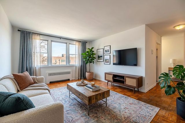 80 Knolls Cres Apt 6M, New York City, NY 10463