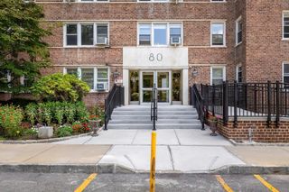 80 Knolls Cres Apt 6M, New York City, NY 10463