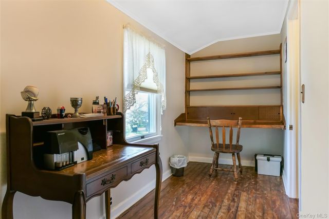 17 Myrtle Lane, East Patchogue, NY 11772