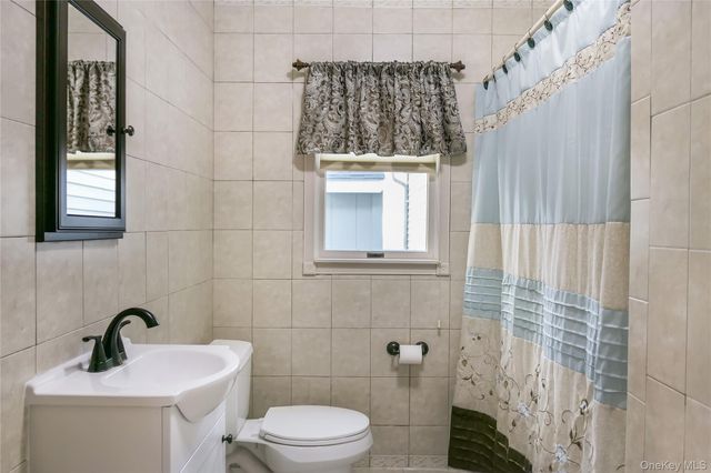 17 Myrtle Lane, East Patchogue, NY 11772