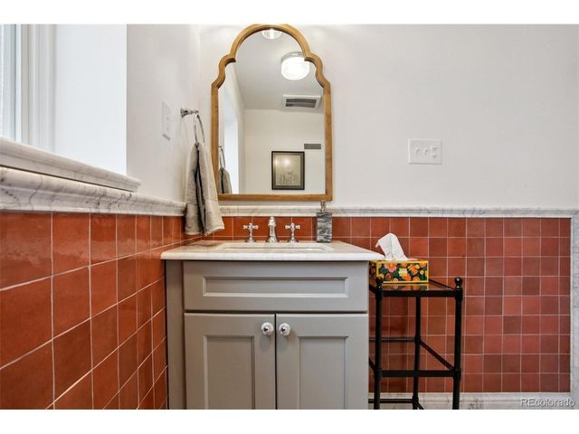 1521 Monaco Pkwy, Denver, CO 80220