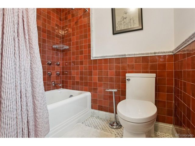 1521 Monaco Pkwy, Denver, CO 80220