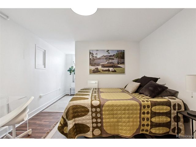 1521 Monaco Pkwy, Denver, CO 80220