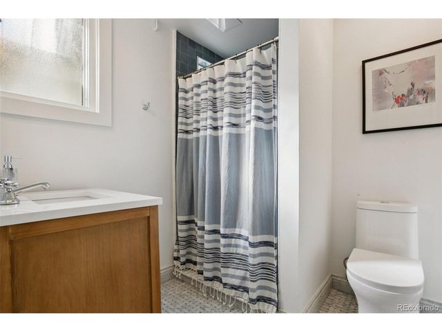 1521 Monaco Pkwy, Denver, CO 80220