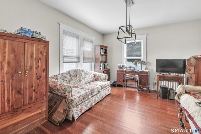 2 Mary Street, Shelton, CT 06484