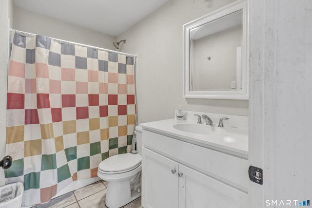 2 Mary Street, Shelton, CT 06484