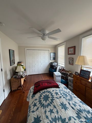 2 Mary Street, Shelton, CT 06484