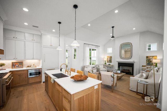 152 Hyacinth Street, Fairhope, AL 36532