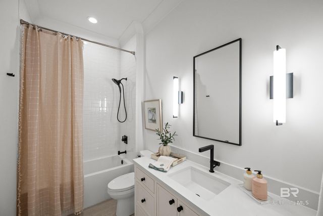 152 Hyacinth Street, Fairhope, AL 36532