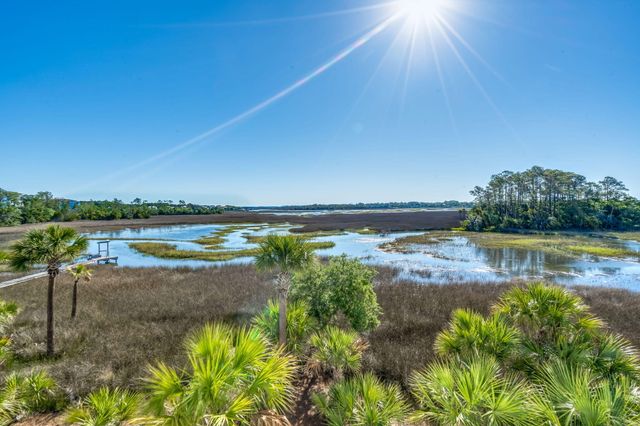 935 Governors Cay Circle, Charleston, SC 29492
