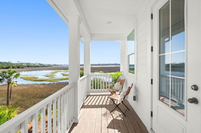 935 Governors Cay Circle, Charleston, SC 29492